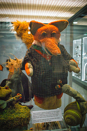 Basil Brush 01