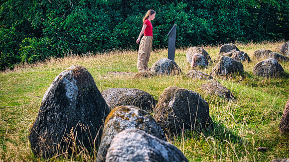 Eleanor at Lindholm Høje 01