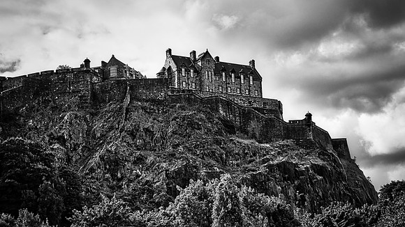 Edinburgh Castle Monochrome 01