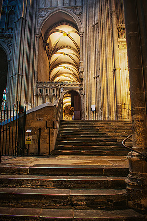 Canterbury Cathedral 04