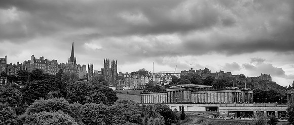 Edinburgh Monochrome 01