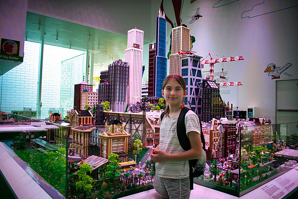Lego House Eleanor 02