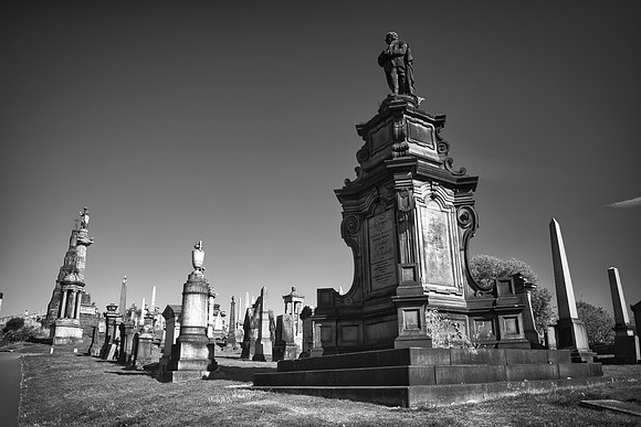 Glasgow Necropolis Monochrome 02